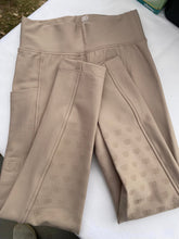 Load image into Gallery viewer, BTB Childrens Show Tights