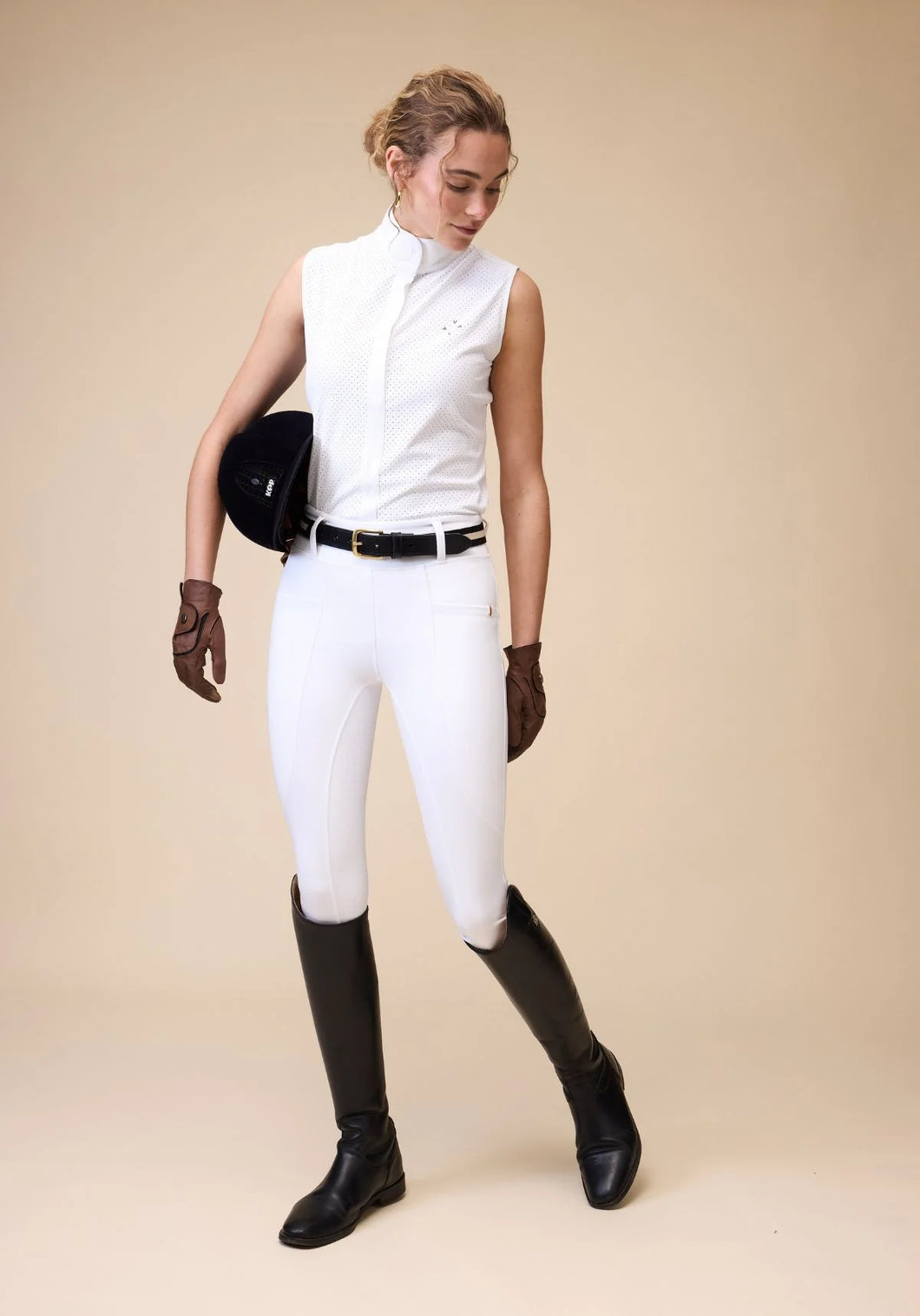 Vala Show Shirt Sleeveless - White