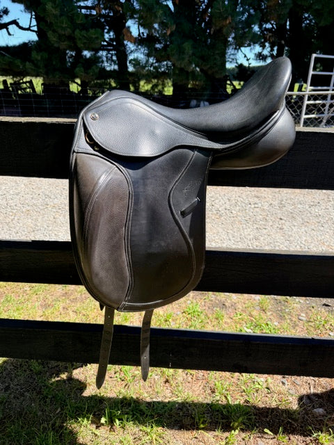 Trainer Dressage Saddle - Black