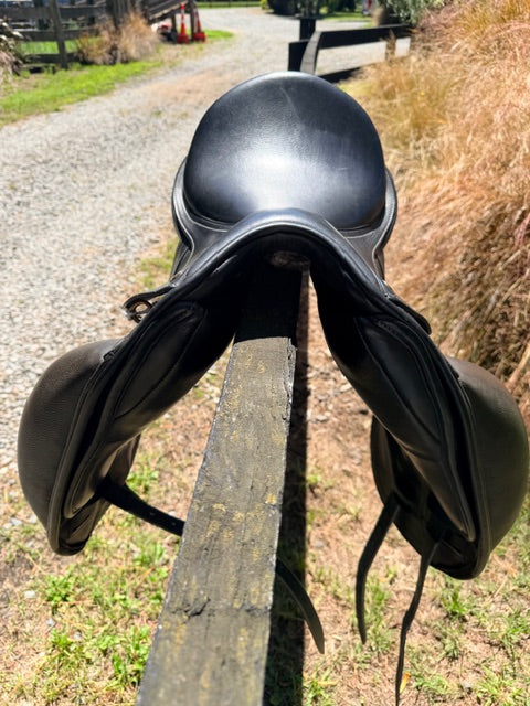Trainer Dressage Saddle - Black