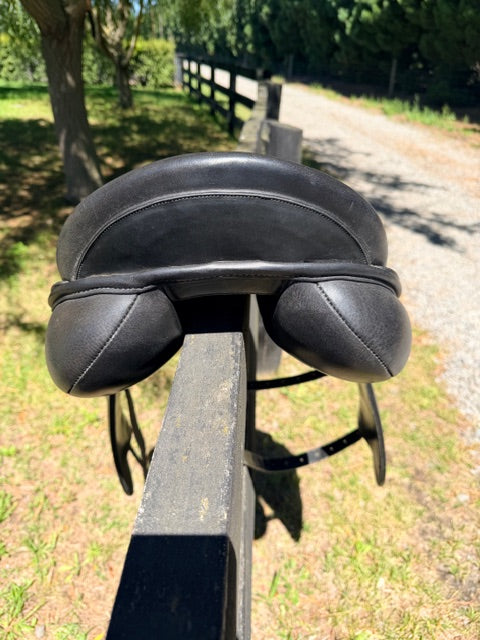 Trainer Dressage Saddle - Black